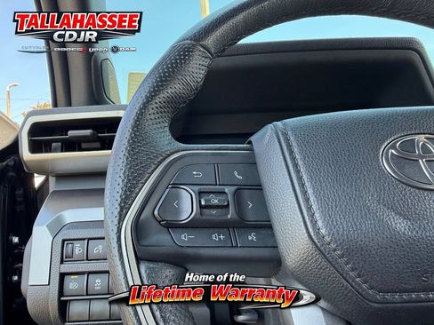 Used 2024 Toyota Tacoma SR5 AWD/4WD image 21