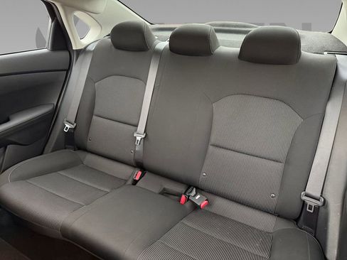 Used 2021 Kia Forte Sedan image 3