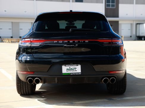 Used 2021 Porsche Macan S image 12