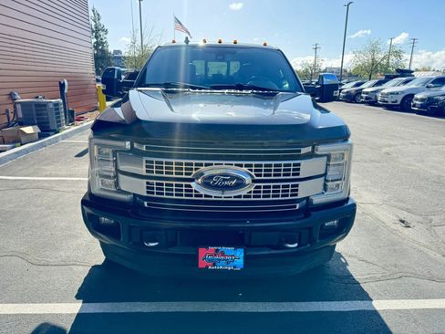 Used 2019 Ford F350 Platinum w/ Platinum Ultimate Package AWD/4WD image 8