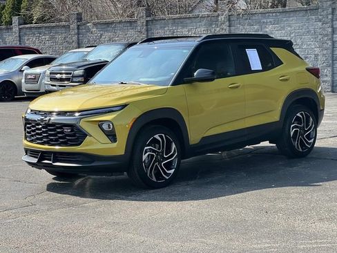 Used 2024 Chevrolet TrailBlazer RS w/ Convenience Package image 1