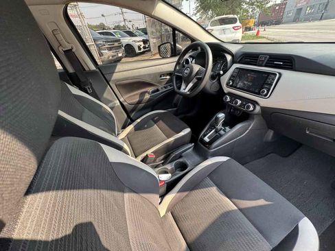 Used 2021 Nissan Versa SV image 22
