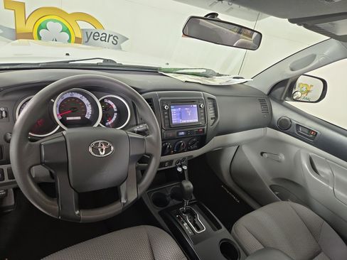 Used 2014 Toyota Tacoma 4x4 Regular Cab image 12