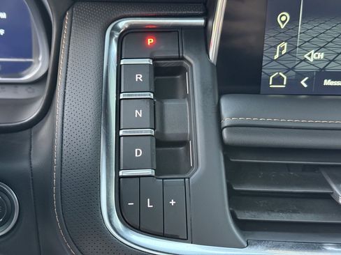 Used 2024 GMC Yukon AT4 w/ AT4 Premium Package image 20