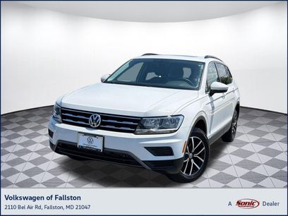 Used 2021 Volkswagen Tiguan SE w/ Panoramic Sunroof Package