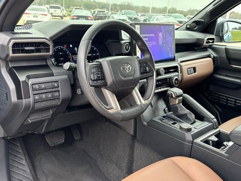 New 2025 Toyota 4Runner Limited image 12