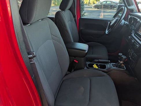 Used 2019 Jeep Wrangler Unlimited Sport S AWD/4WD image 14