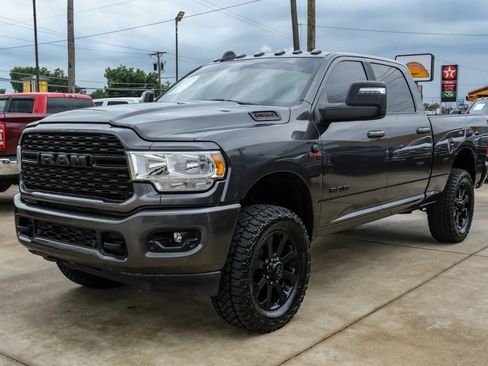 Used 2023 RAM 2500 Big Horn w/ Night Edition AWD/4WD image 11