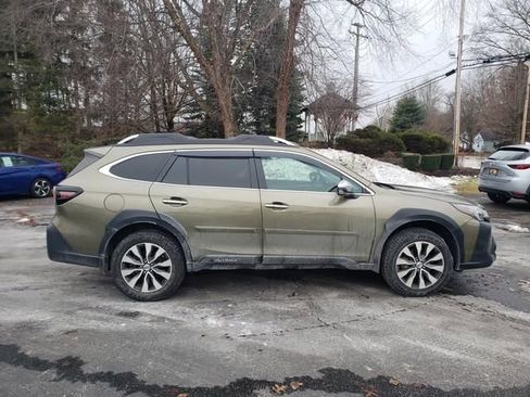 Used 2023 Subaru Outback Touring image 2