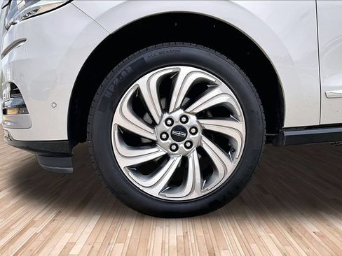 Used 2022 Lincoln Navigator Reserve AWD/4WD image 11