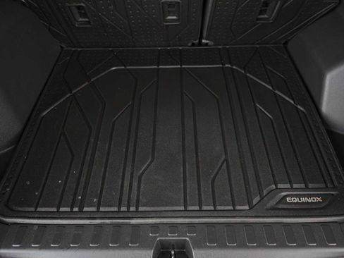 Used 2023 Chevrolet Equinox LT FWD image 27