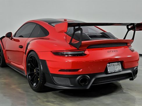 Used 2018 Porsche 911 GT2 RS RWD image 8