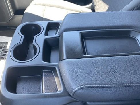 Used 2025 Chevrolet Silverado 1500 LT image 31