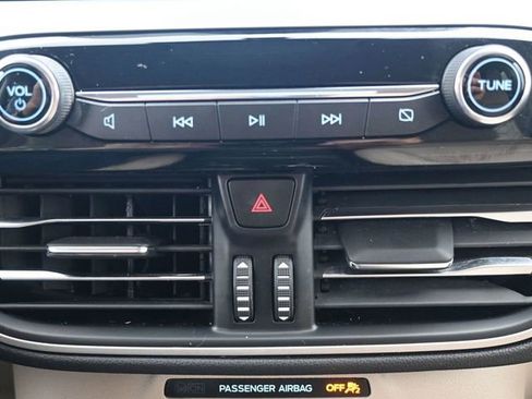 Used 2022 Ford Escape SEL image 18