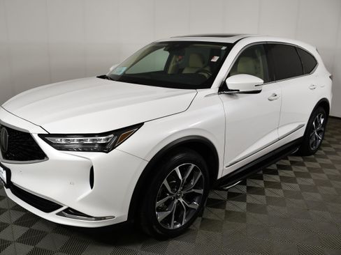 Certified 2024 Acura MDX SH-AWD w/ Technology Package image 10
