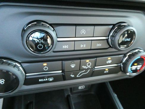 New 2026 Ford Bronco Big Bend AWD/4WD image 17