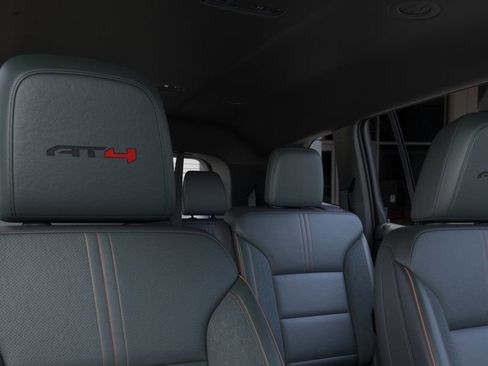 New 2026 GMC Acadia AT4 image 25