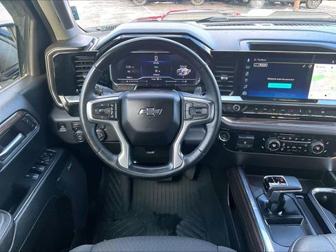 Used 2024 Chevrolet Silverado 1500 LT Trail Boss w/ Convenience Package II image 16