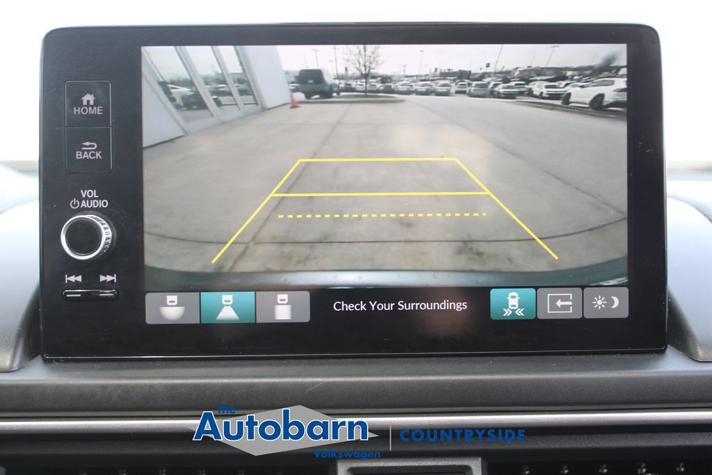 Used 2023 Honda Pilot Touring image 18