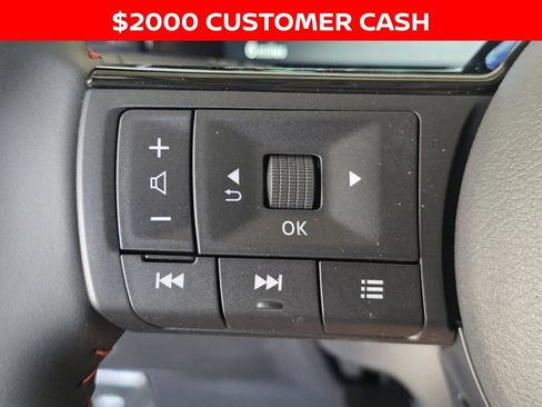 New 2026 Nissan Kicks SR FWD image 30