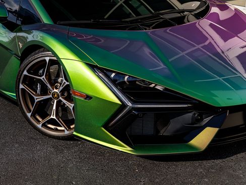 Used 2024 Lamborghini Revuelto AWD/4WD image 32