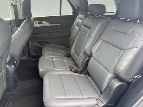 New 2026 Ford Explorer Active w/ Active Comfort Package AWD/4WD image 10