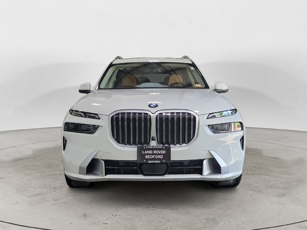 Used 2025 BMW X7 xDrive40i AWD/4WD image 8