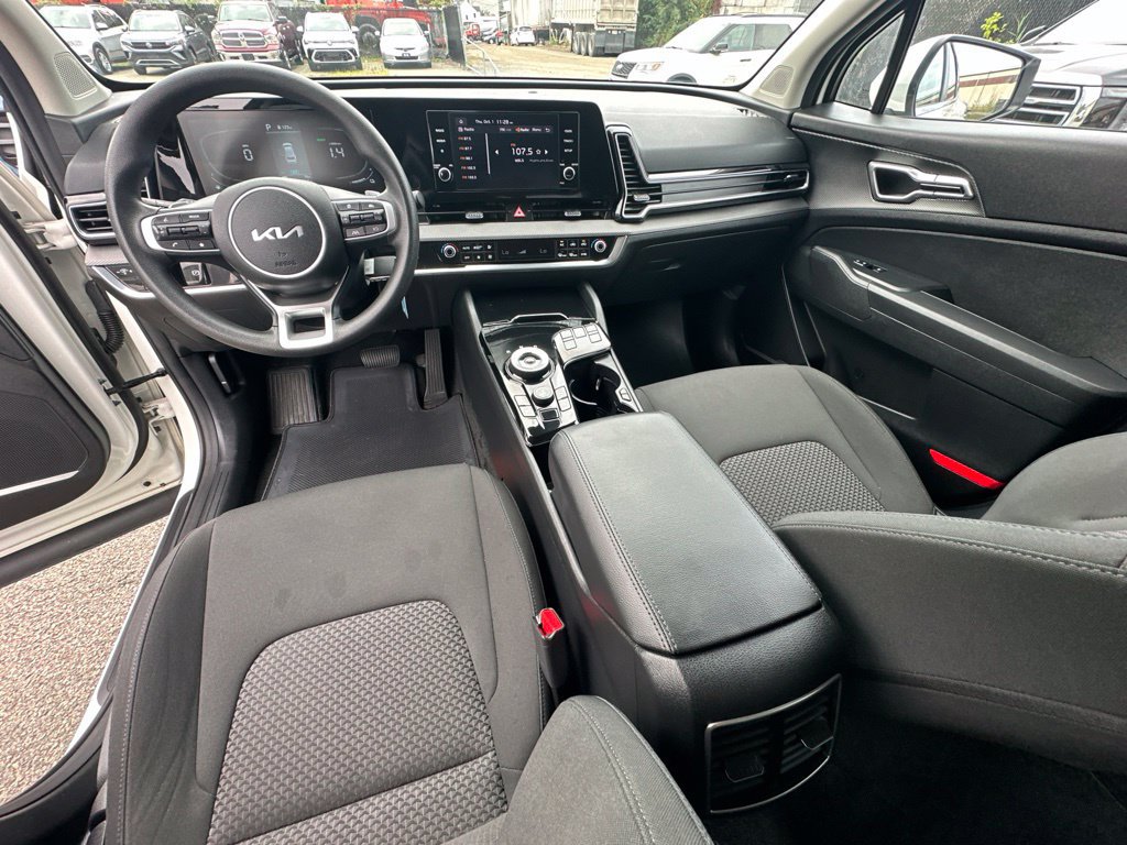 Used 2023 Kia Sportage LX AWD/4WD image 25