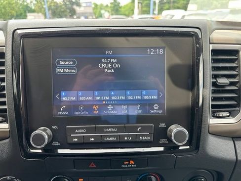 Used 2022 Nissan Frontier SV w/ Technology Package AWD/4WD image 24