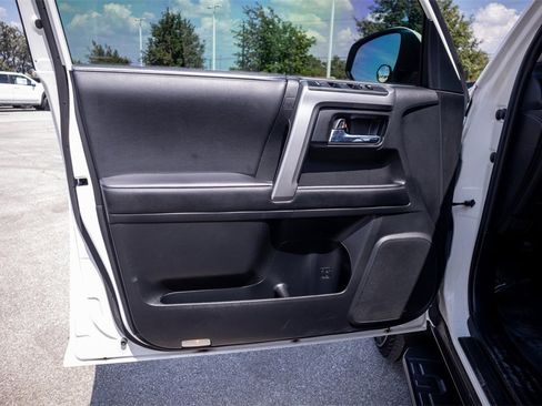 Used 2022 Toyota 4Runner SR5 Premium image 21