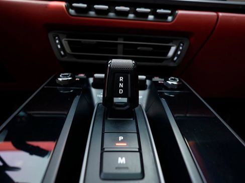 Used 2020 Porsche 911 Carrera RWD image 36
