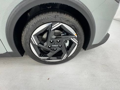 New 2026 Kia K4 EX FWD image 9