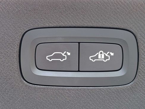 Certified 2026 Volvo XC90 B6 Ultra w/ Protection Package AWD/4WD image 13