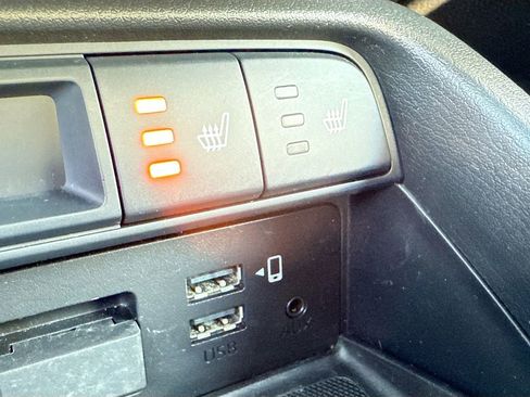 Used 2022 MAZDA MX-5 Miata Grand Touring w/ Weather Package image 21