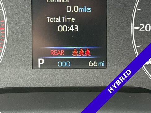 Used 2025 Toyota Corolla LE image 16