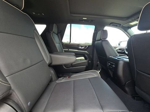 Used 2023 Chevrolet Tahoe Premier RWD image 16