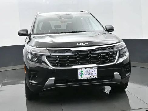 Used 2025 Kia Seltos S FWD image 3