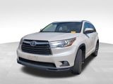Used 2016 Toyota Highlander XLE image 3