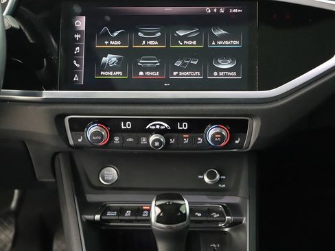 Used 2019 Audi Q3 2.0T Prestige AWD/4WD image 19