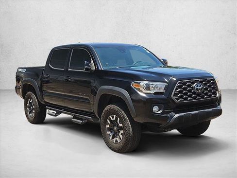 Used 2020 Toyota Tacoma TRD Off-Road w/ Technology Package AWD/4WD image 3
