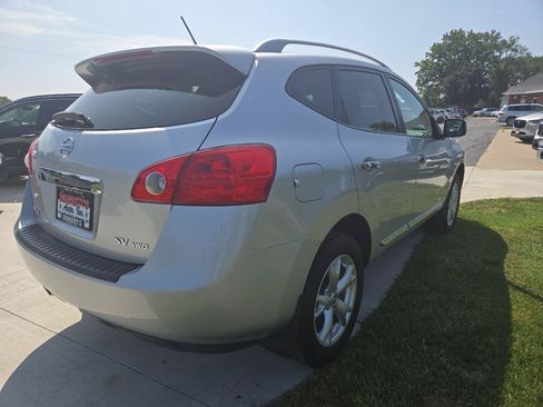 Used 2011 Nissan Rogue SV w/ Premium Pkg AWD/4WD image 4