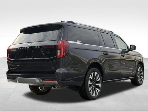 Used 2025 Ford Expedition Max Platinum w/ Driver's Package AWD/4WD image 9