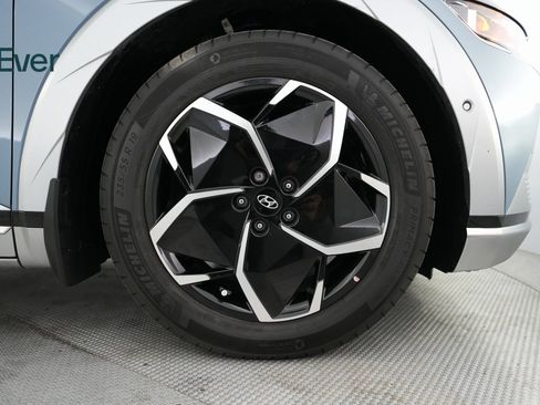 Used 2024 Hyundai Ioniq 5 Limited image 18