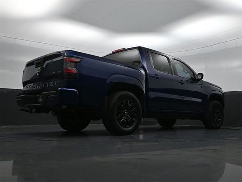 Used 2023 Nissan Frontier SV image 29