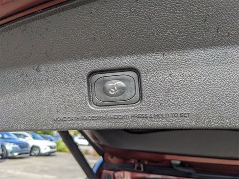 Used 2015 Ford Explorer XLT w/ Equipment Group 202A image 15