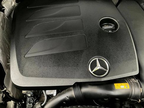 Used 2021 Mercedes-Benz GLC 300 4MATIC image 30