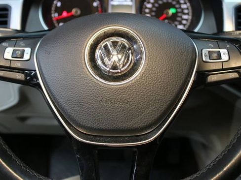 Used 2018 Volkswagen Atlas SE FWD image 23