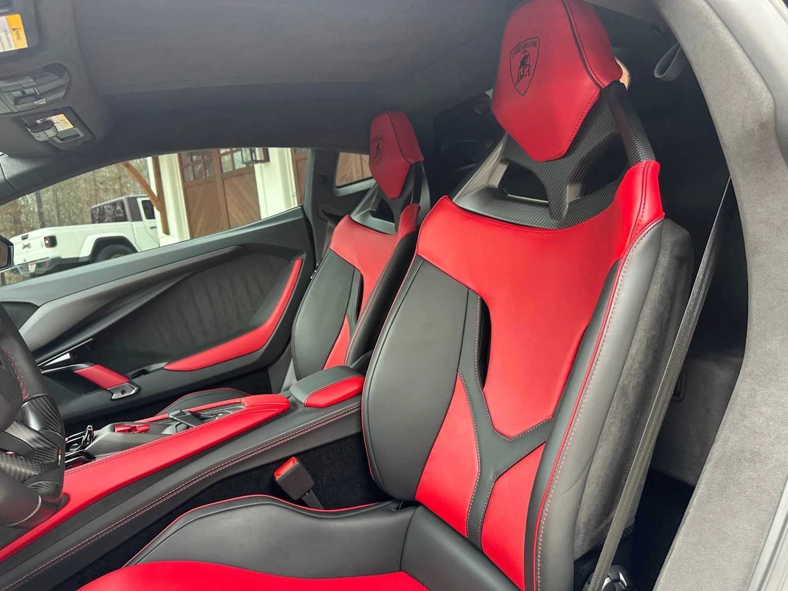 Used 2024 Lamborghini Revuelto AWD/4WD image 39