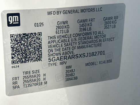 Used 2025 Buick Enclave Preferred FWD image 12