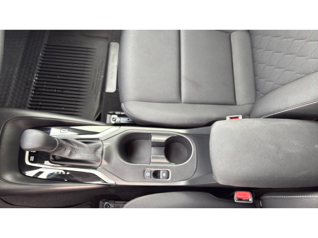 Used 2026 Toyota Corolla LE FWD image 15
